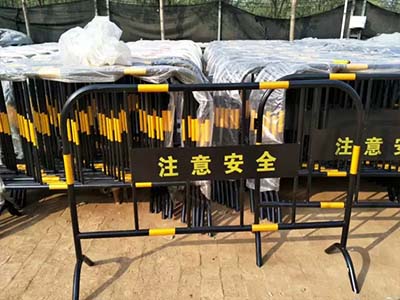 铁马护栏01