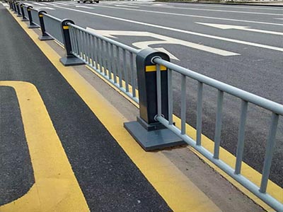 白钢道路护栏35